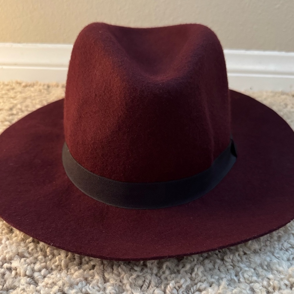 D&Y Burgundy Fedora Hat